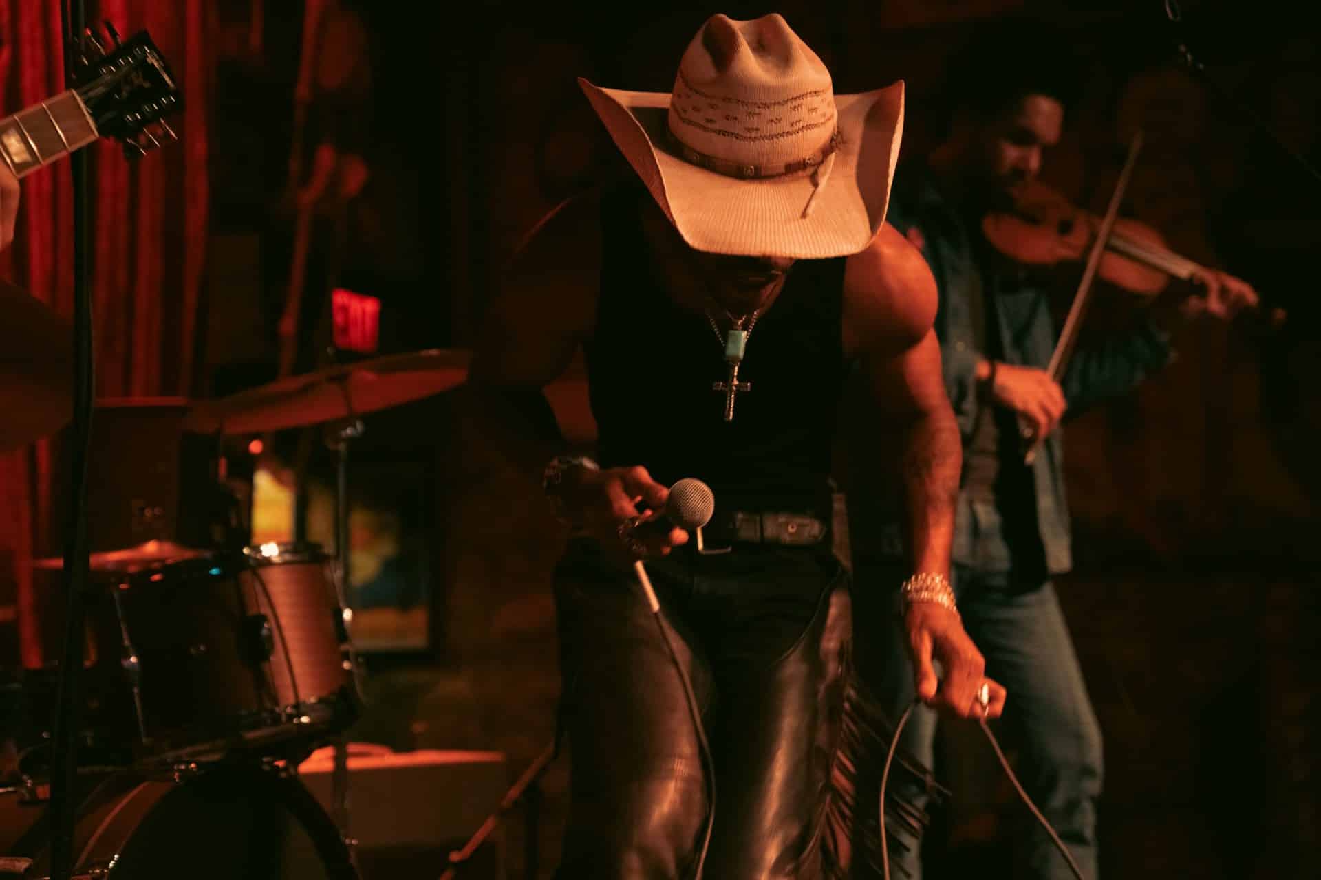 2023-AOTR-angle-white-26