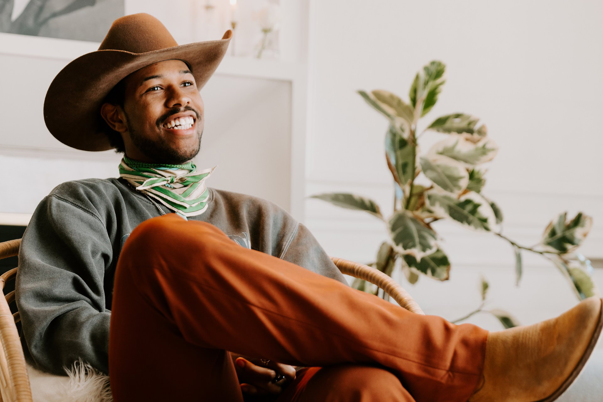 2023-AOTR-angle-white-73-crop